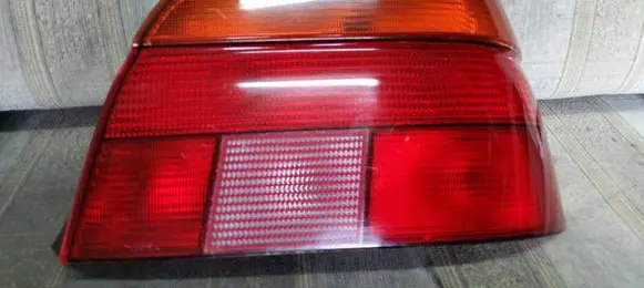 BMW 5 E39 Rear/tail lights 8358032 2VP00724002