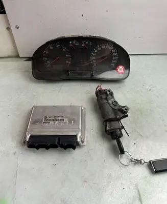 Volkswagen PASSAT B5 Engine control unit/module 8D0907558E 26SA5407 0261204805