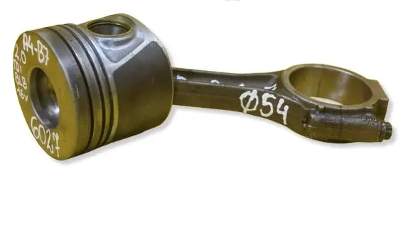 Audi A4 S4 B7 8E 8H Piston 7901J 038J