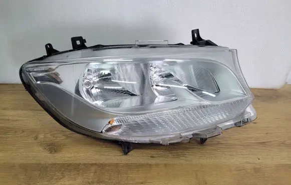 Mercedes-Benz Sprinter W907 W910 Headlight/headlamp A9109060100