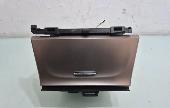 Ashtray (front)