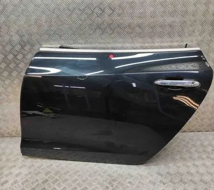 Maserati Quattroporte Rear door 673008060