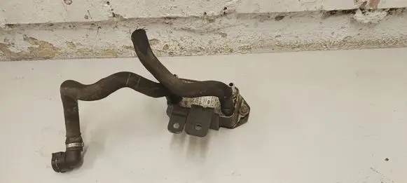 Jaguar F-Pace Gearbox / Transmission oil cooler X6003001