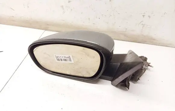 Dodge Magnum Front door electric wing mirror 