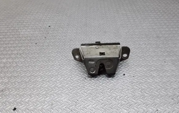 Toyota Aygo AB10 Tailgate/trunk/boot lock/catch/latch 693500H010