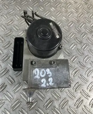 Mercedes-Benz C W203 ABS Pump A0365454032