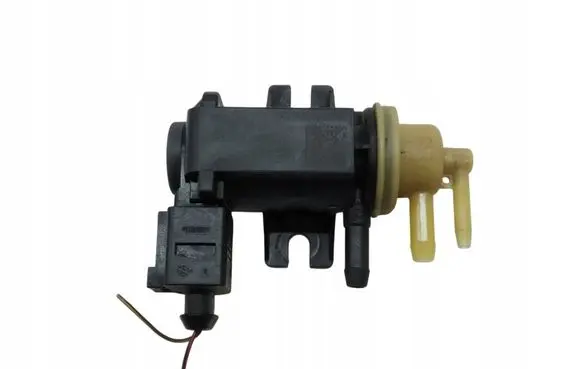 Skoda Superb B8 (3V) Turbo solenoid valve 1K0906627B