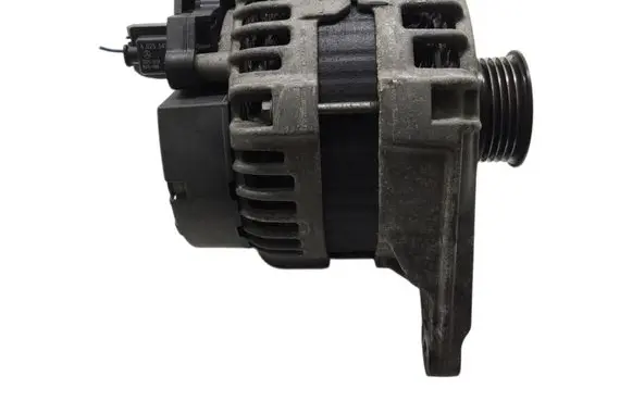 Mercedes-Benz B W246 W242 Generator/alternator A0009063322