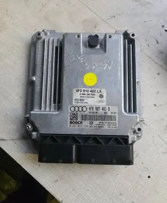 Audi A6 S6 C6 4F Engine control unit/module 4F0907401B 4F0910402L 0281013175