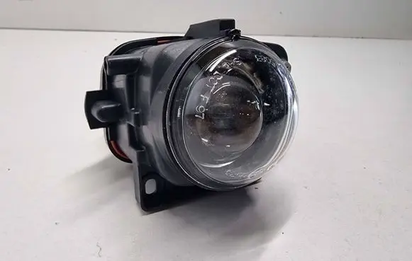 Audi A6 S6 C5 4B Front fog light 4B3941699 195084052B 195084052