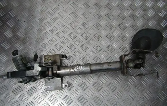 Mazda 626 Steering wheel axle
