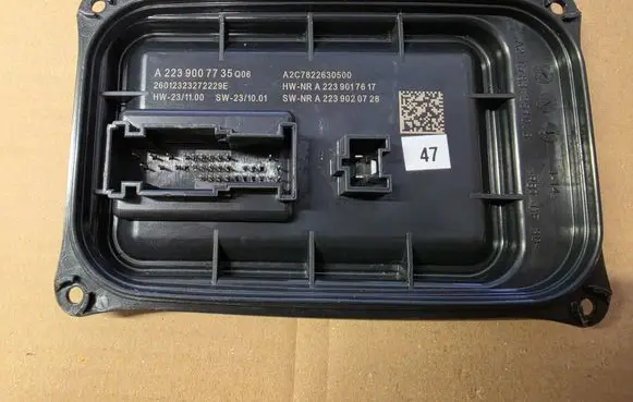 Mercedes-Benz S W223 LED ballast control module A2239007735