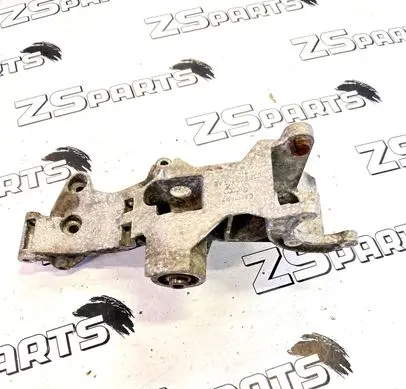 Volkswagen PASSAT B5.5 Generator/alternator bracket 038903143AE