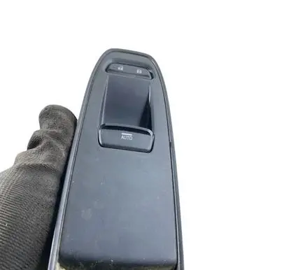 Subaru Outback (BT) Electric window control switch 83071AN10A