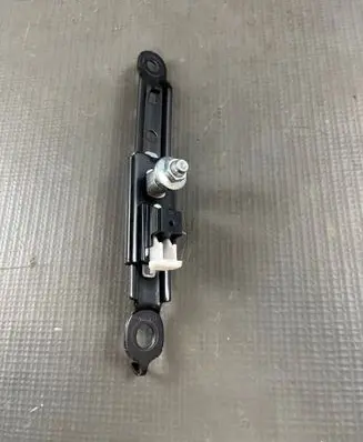 Toyota C-HR II Seat belt adjustment rail H640001