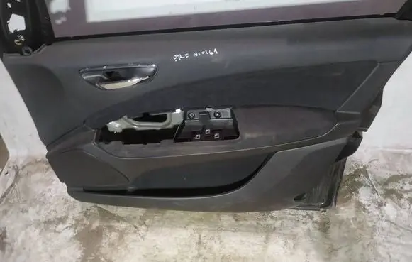 Fiat Bravo Front door card panel trim