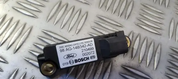 Ford Focus Airbag deployment crash/impact sensor 98ag14b342ad 210499002072