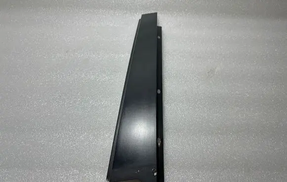 BMW 5 E60 E61 (B) Pillar trim (exterior)