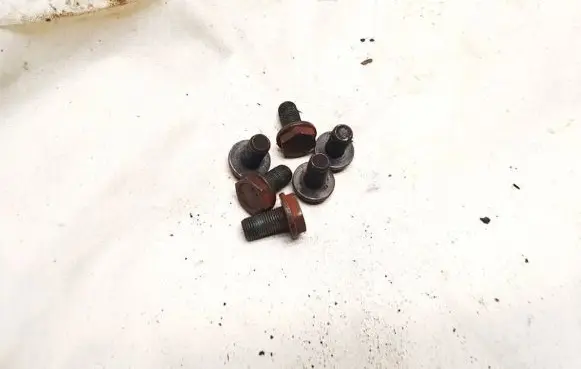 Nissan Primera Nuts/bolts 