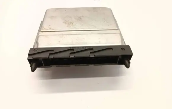 Volvo S80 Engine control unit/module 0281001776 28SA4018 09496667A