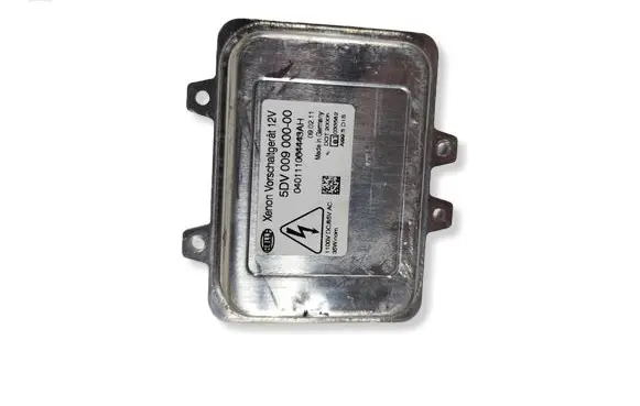 Volkswagen Golf VI Headlight ballast module Xenon 5DV00900000 040111004443AH