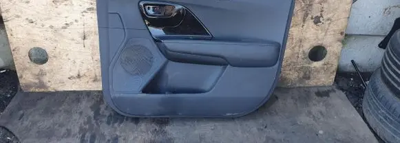 KIA Niro Front door card panel trim 82380G5000