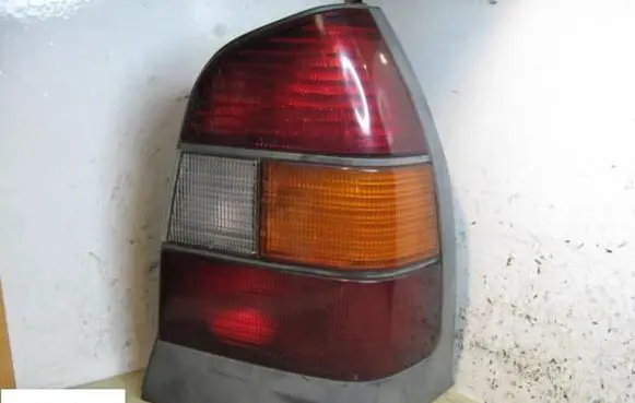 Nissan Primera Rear/tail lights