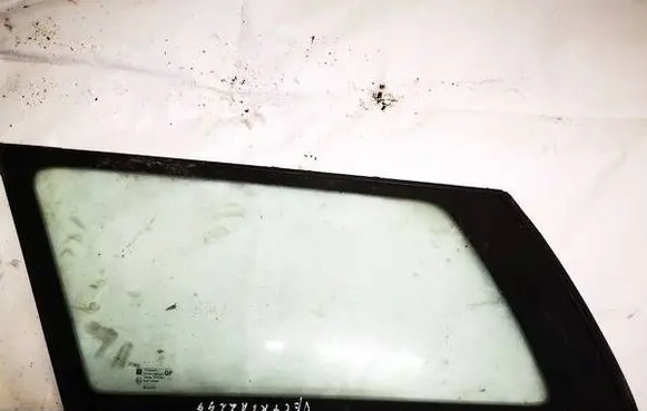 Opel Vectra B Rear side window as2