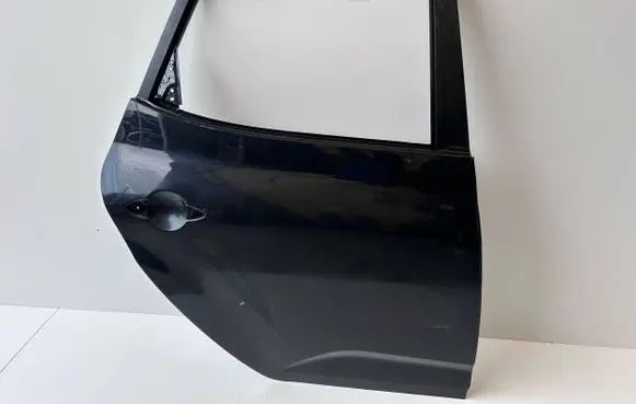 KIA Venga Rear door