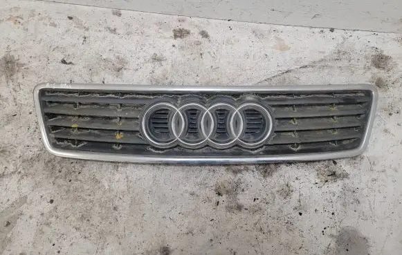 Audi A6 S6 C5 4B Bonnet/hood grill 