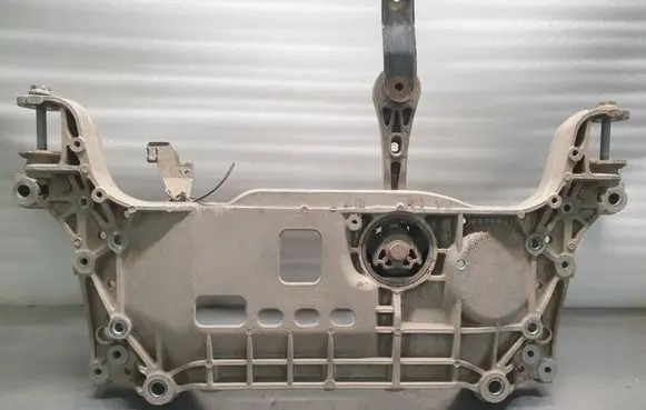 Volkswagen PASSAT B7 Front subframe 7N0199369A