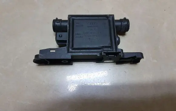 Audi A6 S6 C4 4A Door central lock control unit/module 4A0959981