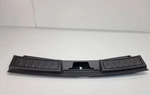 Land Rover Evoque II Trunk/boot sill cover protection K8D2113A10A