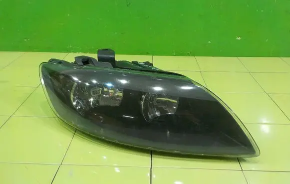 Audi Q7 4L Headlight/headlamp 4L0941004K