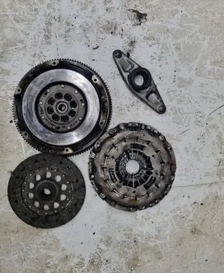 BMW 3 E90 E91 Clutch set kit C692767