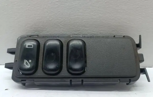 Mercedes-Benz A W168 Wing mirror switch 2108202010 21082020107C45 A2108202010