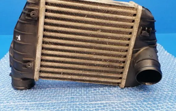 Audi A6 S6 C6 4F Intercooler radiator 4F0145805 0281002399