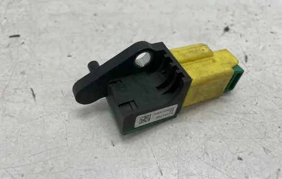Volkswagen PASSAT B7 Airbag deployment crash/impact sensor 5N0959351B