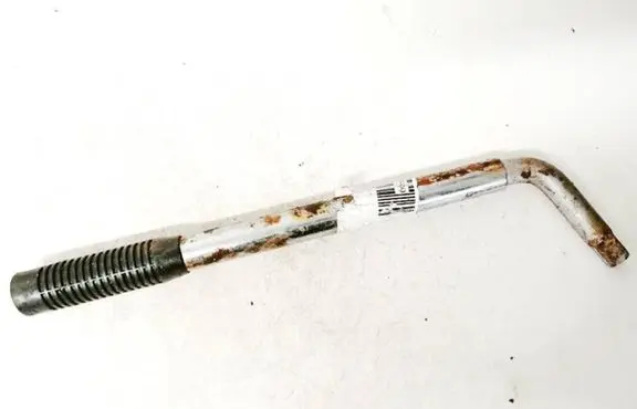 Iveco Daily 40.8 Wheel nut wrench 