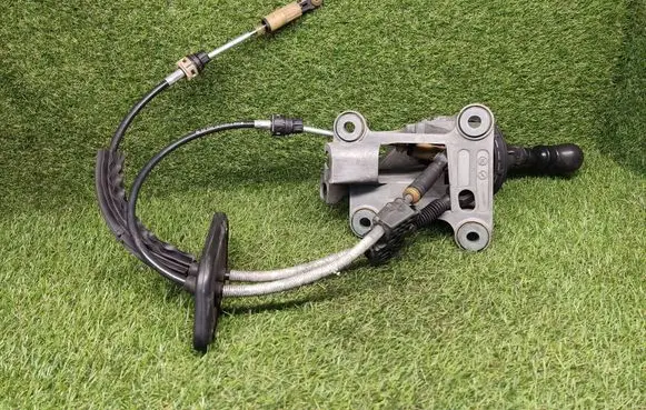 Volkswagen Transporter - Caravelle T5 Gear selector 7H0711061C 7H0711113B