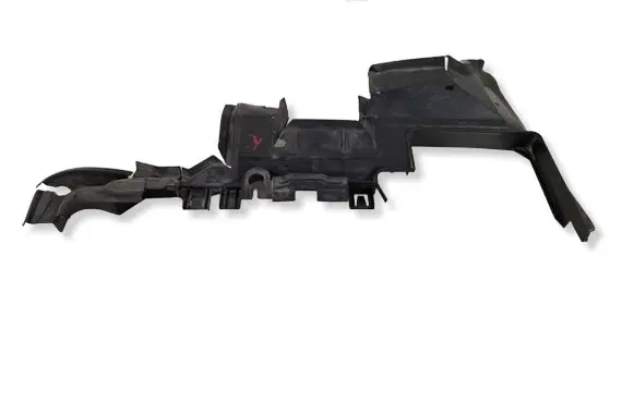 Audi A4 S4 B8 8K Intercooler air guide/duct channel 8K0121283F