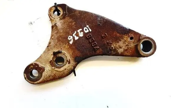 Mazda Premacy Engine mounting bracket BJ3A