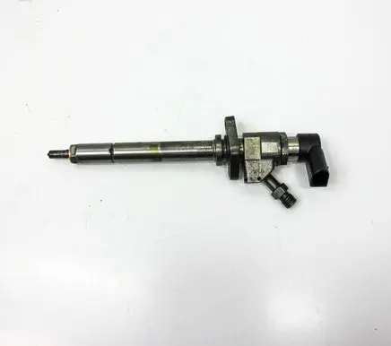 Volvo C30 Fuel injector 166000372R