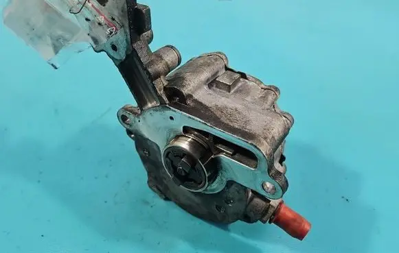 Audi A4 S4 B6 8E 8H Vacuum pump 038145209C IMPRK1595913