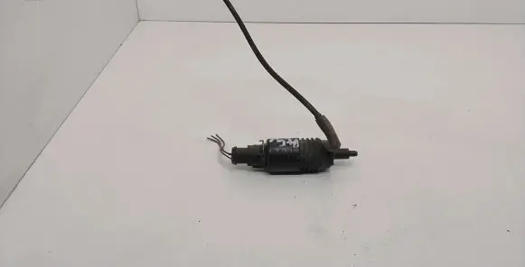 Audi A4 S4 B5 8D Windscreen/windshield washer pump 4A0955651
