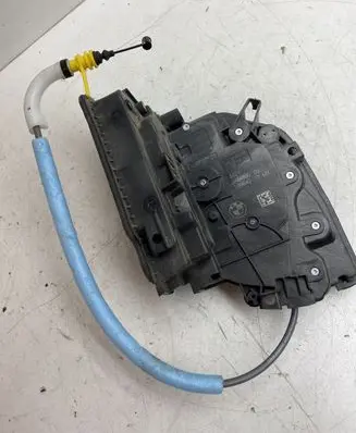 BMW X5 G05 Front door lock 9464890