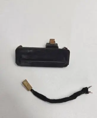 Audi A4 S4 B5 8D Tailgate/trunk/boot exterior handle 8D0827565A
