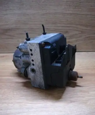 Audi A6 S6 C4 4A ABS Pump 8D0614111 861031702