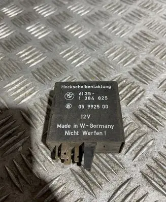 BMW 3 E36 Other relay 1384825