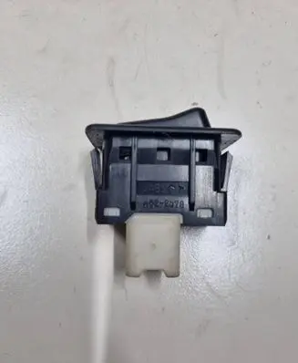 Mazda 2 Seat heating switch 482-2b78
